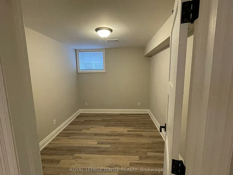 30 Watson St #BASEMENT — Photo 6
