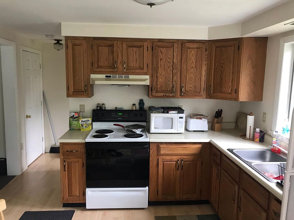 2nd image of 319 Osgood Rd
