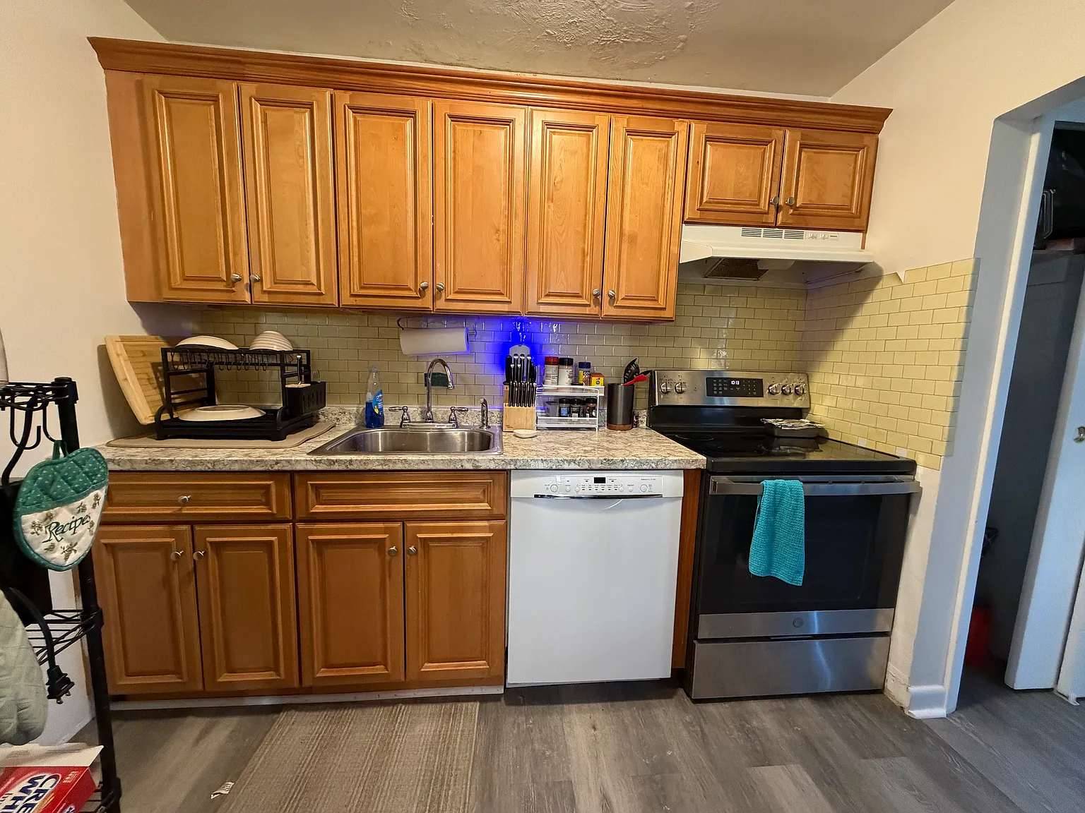 1 bed, 9999 sqft, $2,150 — Photo 4