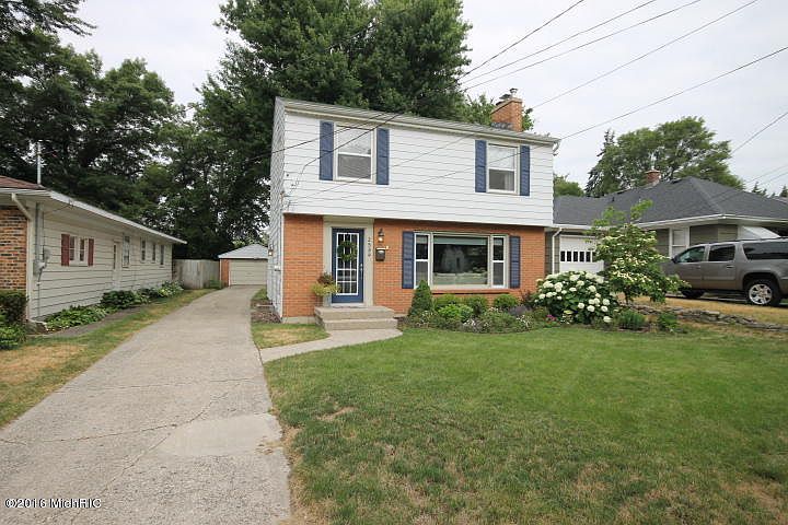 1st image of 2539 Martin Ave SE