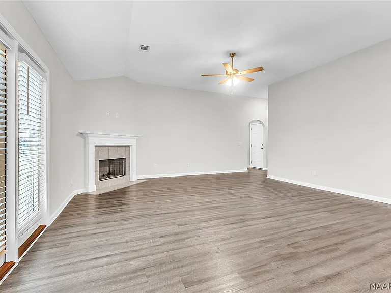1823 Landing Pl — Photo 7