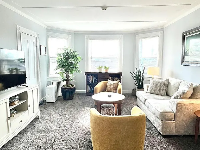 172 Main St #1 — Photo 10