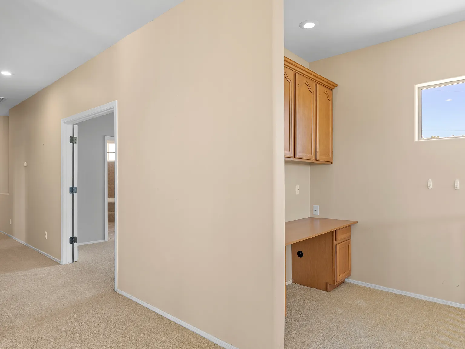 4 bed, 2450 sqft, $5,000 — Photo 3