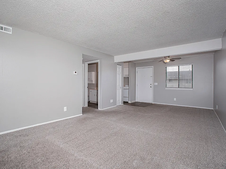 Ponderosa Apartments — Photo 2
