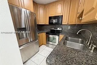 2565 W 56th St Photo 1