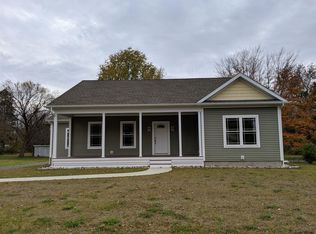 53 Main St, Poestenkill, NY