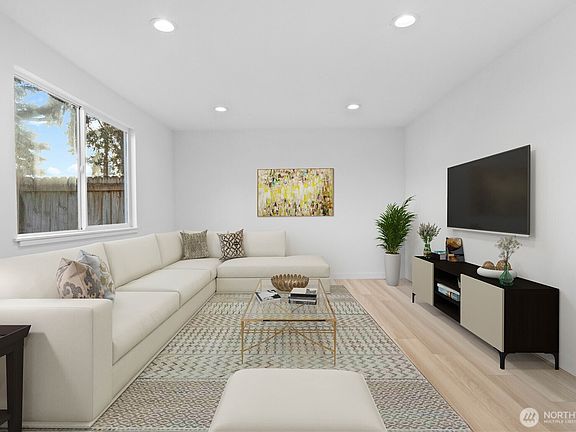 4th image of 10405 13th Avenue Ct S