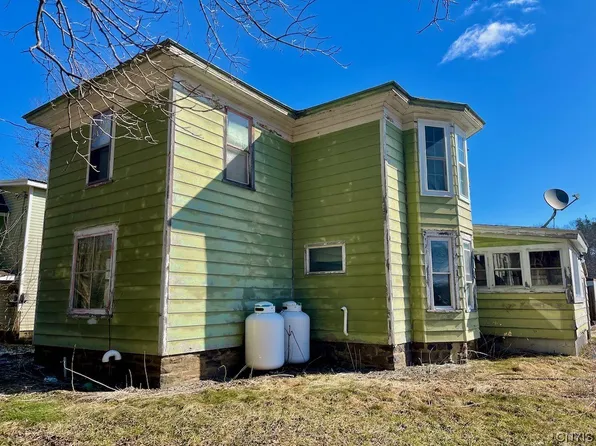 34 Stewart St, Richland, NY 13144