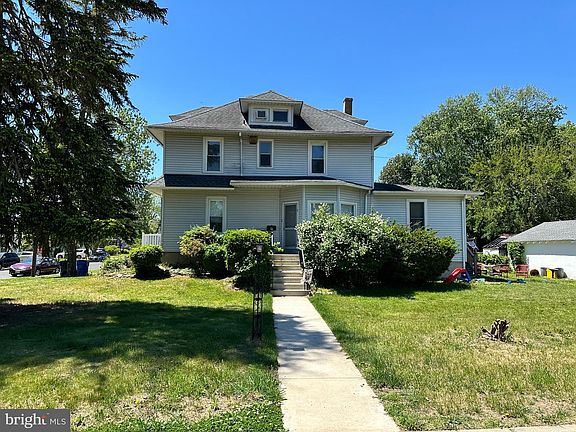 2nd image of 202 Washington Ave