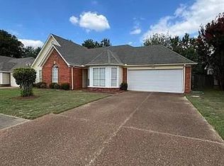 4558 Kings Grant Dr, Memphis, TN 38125