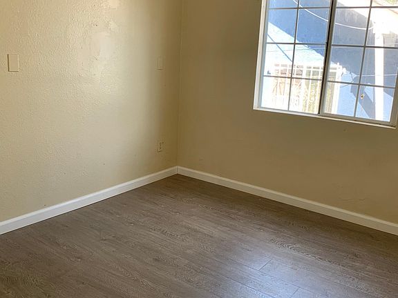 5th image of 428 N Westlake Ave APT 4