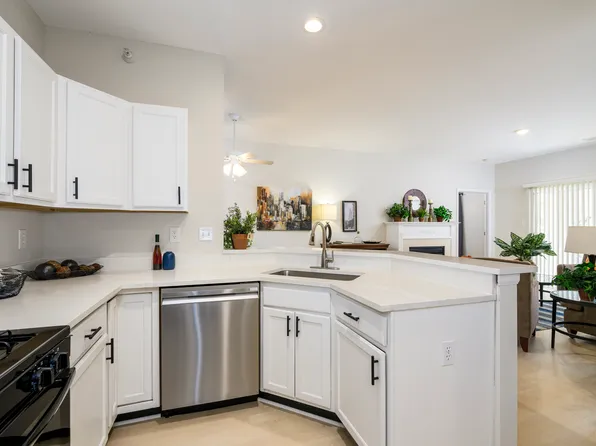 Carriage Place at Lake Chesterfield