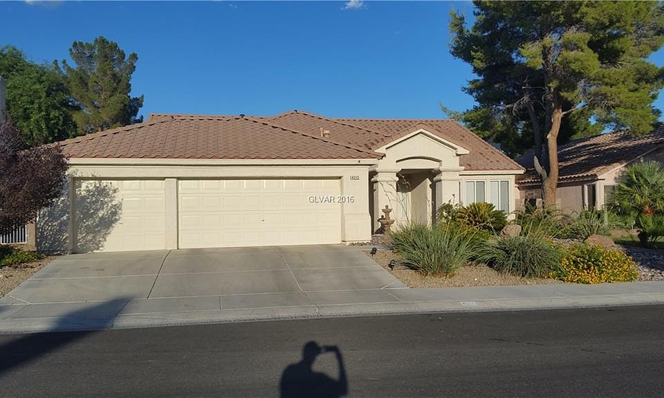 1st image of 4572 Gonzales Dr