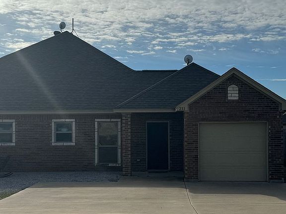 3rd image of 211 Walker Ln