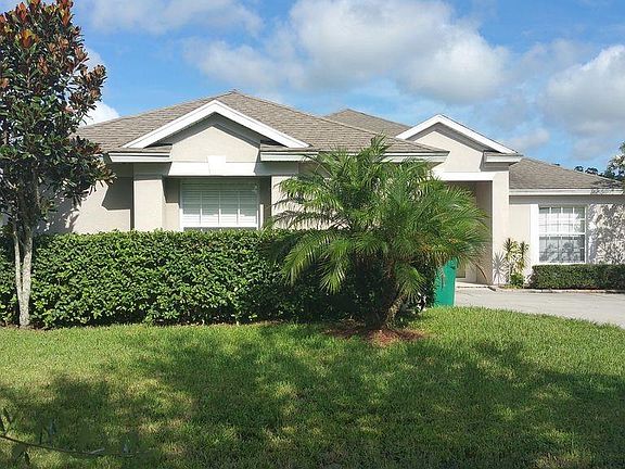 2nd image of 2212 Pine Oaks Trl