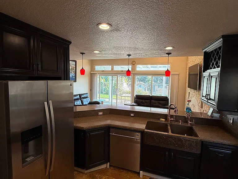 Deaver Dr — Photo 10