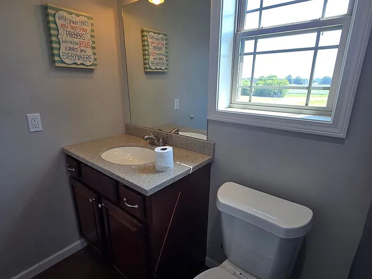 1423 McLain St #13 — Photo 5