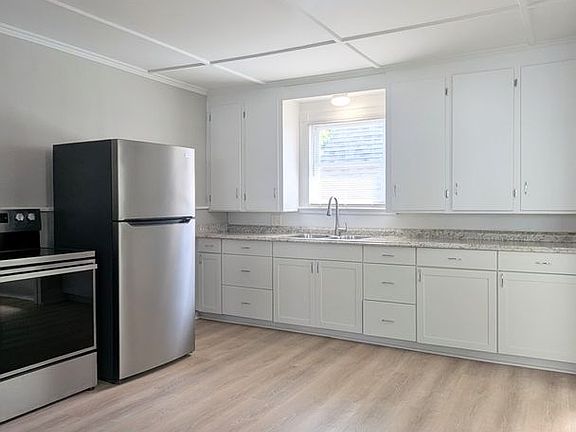 3rd image of 56 Silver St APT 9