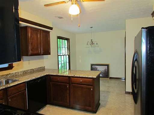 5th image of 5106 Wentworth Dr