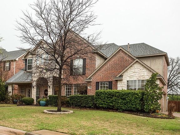 2nd image of 3229 Shadow Wood Cir