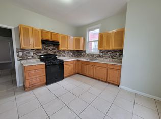 849 S 15th St #2E, Newark, NJ 07108
