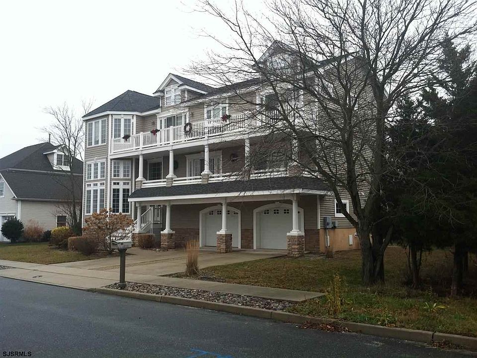 2nd image of 5 Woodlawn Ave