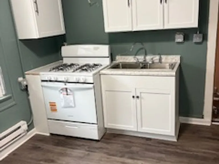 303 Franklin St #2 — Photo 1