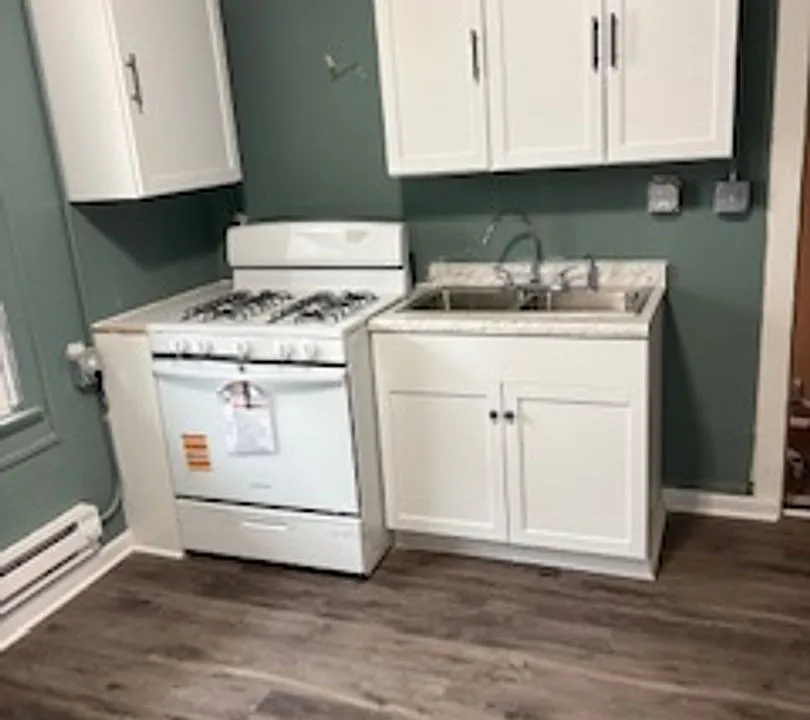 303 Franklin St #2
