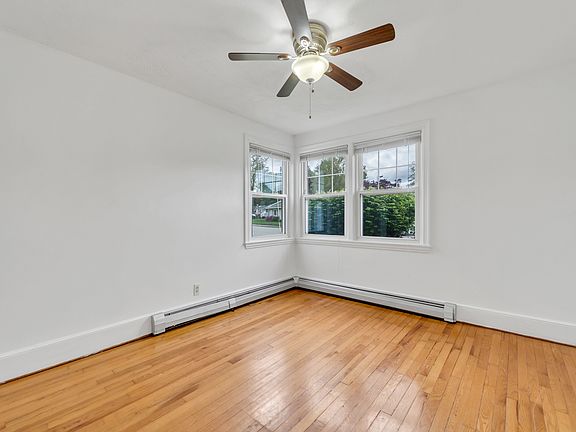 3rd image of 8 Greystone Ave #1