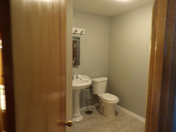 2nd image of 812 E 15th St #2