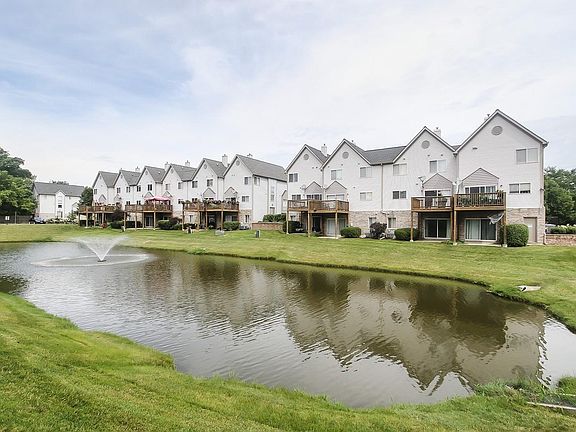2nd image of 685 Diamond Pointe Dr