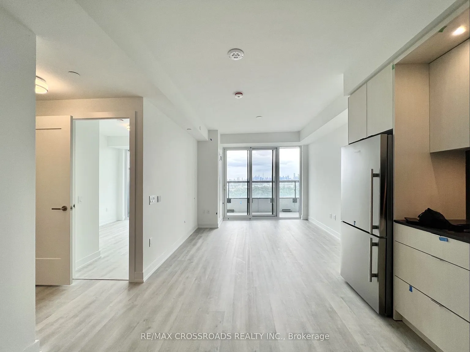 20 Inn On The Park Dr — Photo 3