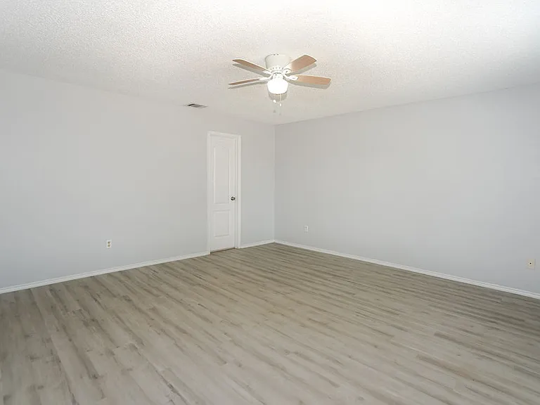 2802 Granite Ave — Photo 11