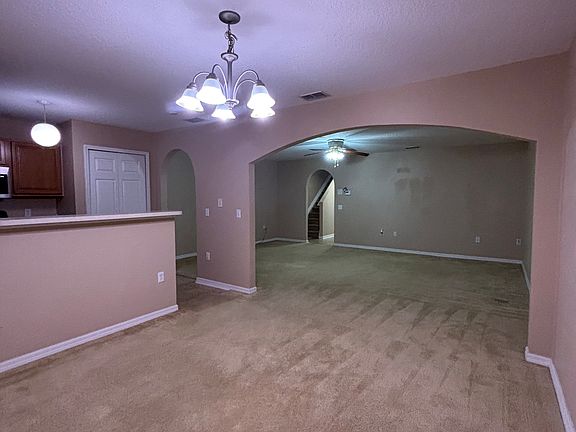 5th image of 11628 Hickory Oak Dr