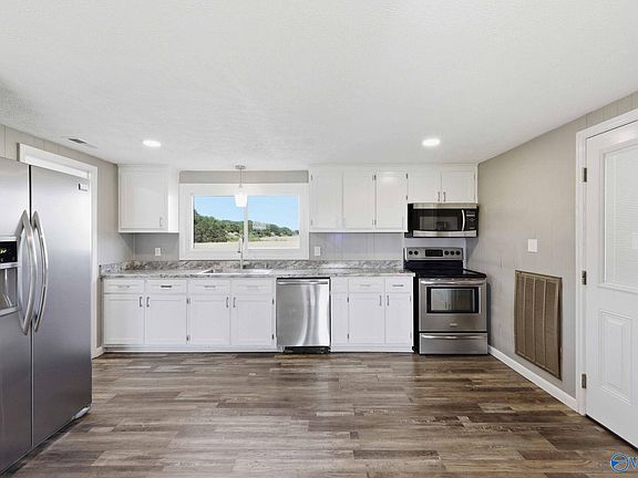 4th image of 349 Winfrey Rd