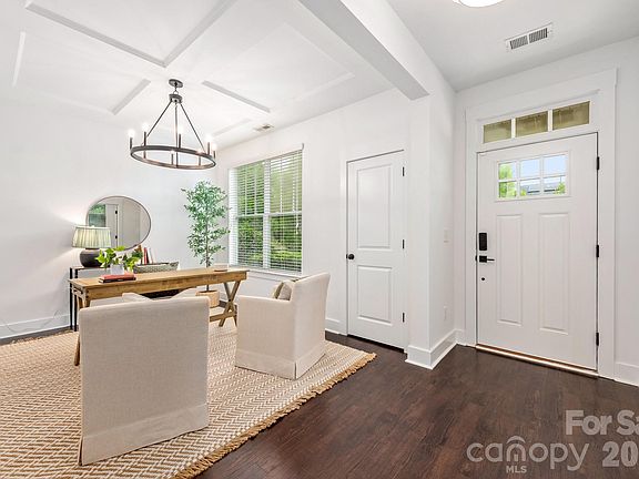 3rd image of 2318 Woodward Ave