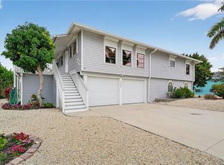 3630 Outrigger LN, ST. JAMES CITY, FL 33956