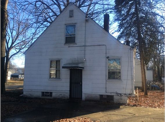 3rd image of 19719 Ferguson St