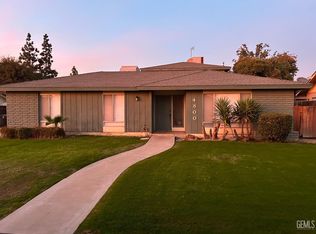 4800 Summertree Ln, Bakersfield, CA 93309