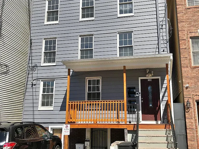Front of House (Old Photo)