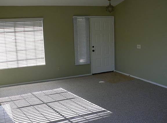2nd image of 39450 Medina Ct