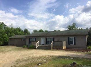 5264 Hunters Creek Rd, Imlay City, MI 48444
