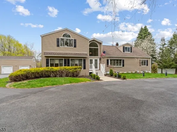 136 S Hillside Ave, Roxbury Twp., NJ 07876