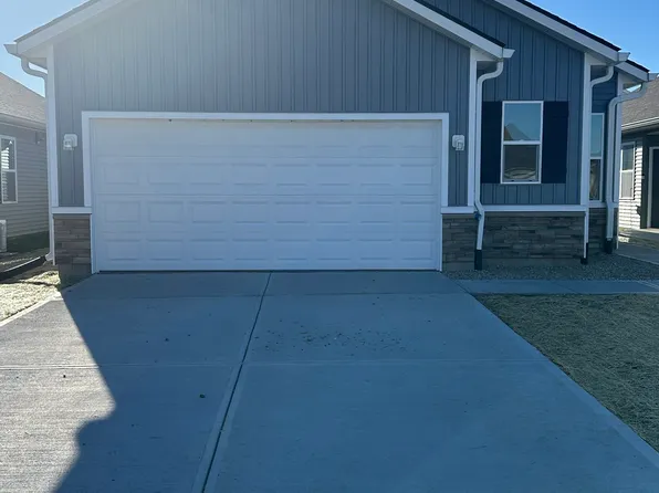 1430 Wigwam Ln, Martinsville, IN 46151