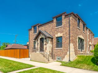 7137 N Francisco Ave, Chicago, IL 60645