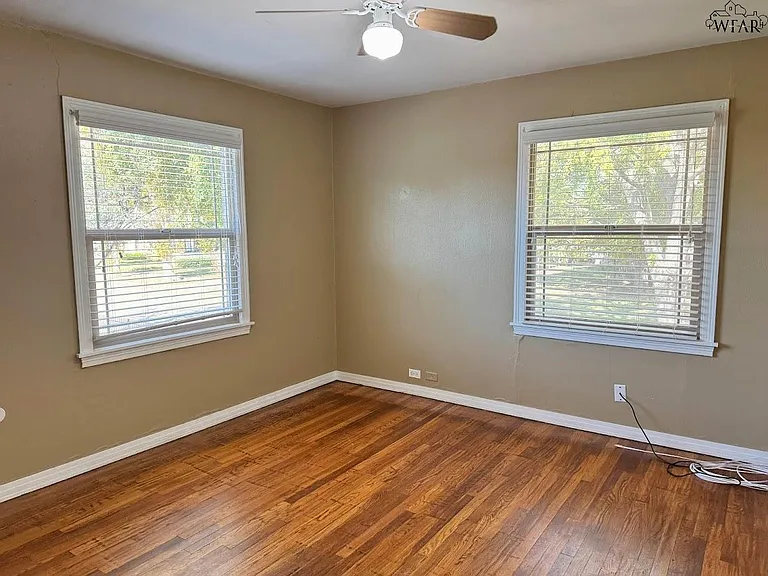 1801 Rose St — Photo 16