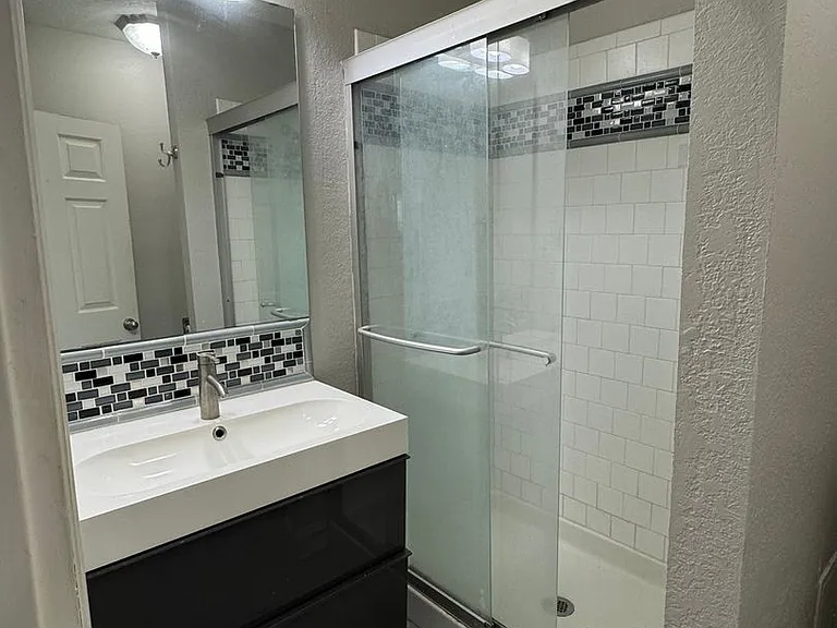 1128 N Jefferson Ave #A — Photo 12