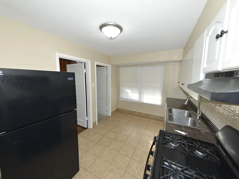 6127 Shillington Dr — Photo 7