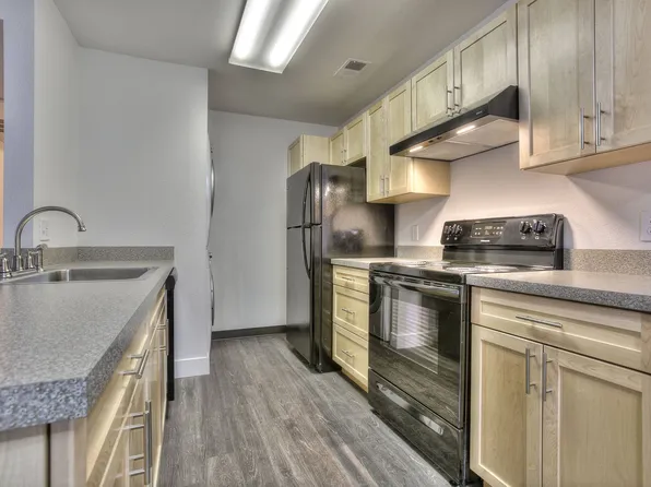 Village on Shields - Richmond, 1000 W Horsetooth Rd #A18, Fort Collins, CO 80526