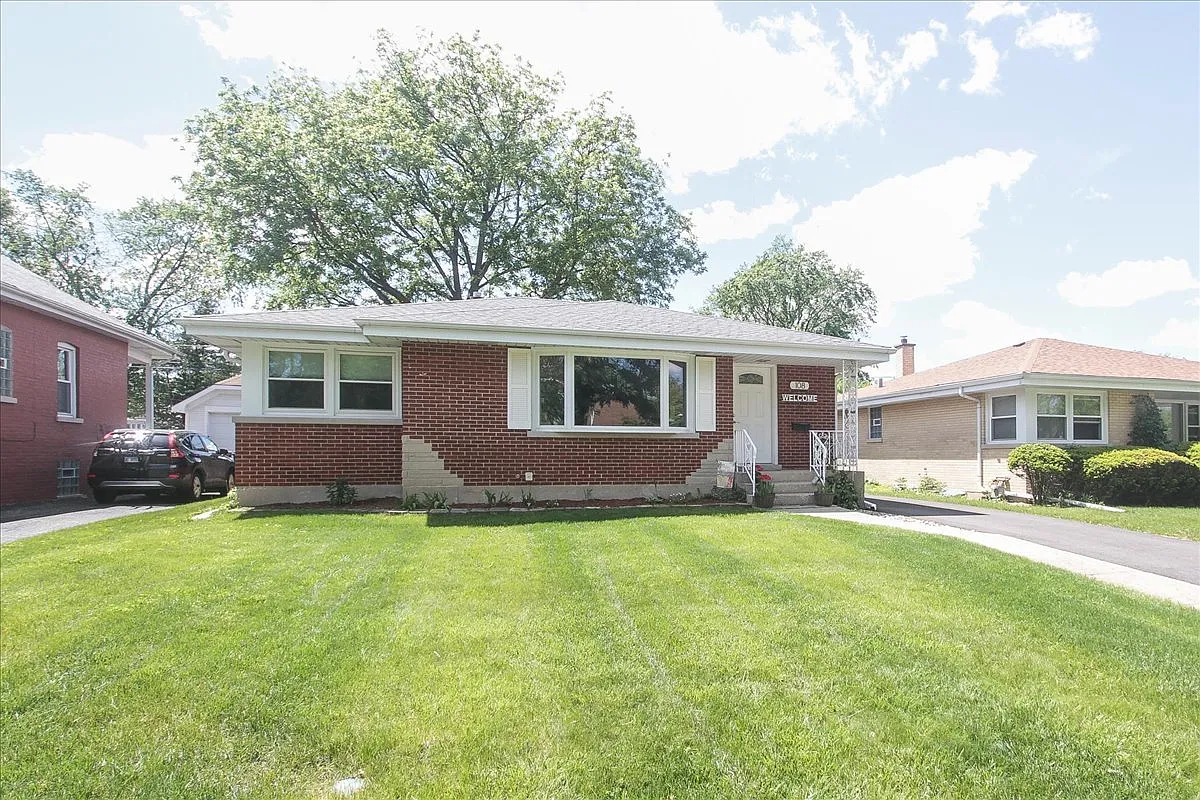 108 N Ardmore Ave photo 1
